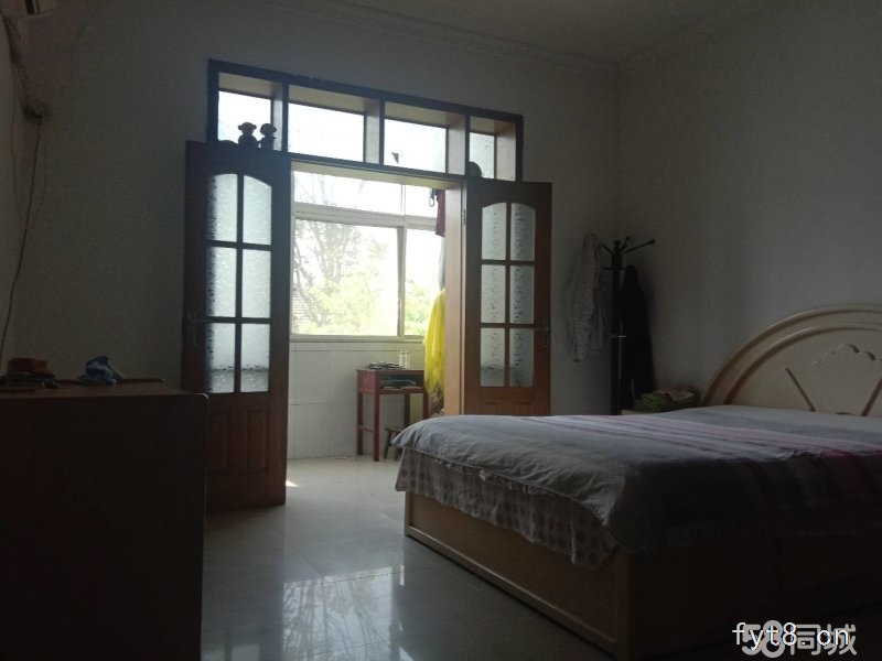 顺和小区联排别墅有院子80平左右业主诚心出售低于市场价10万