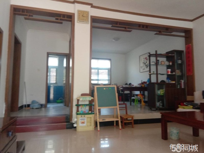 顺和小区联排别墅有院子80平左右业主诚心出售低于市场价10万