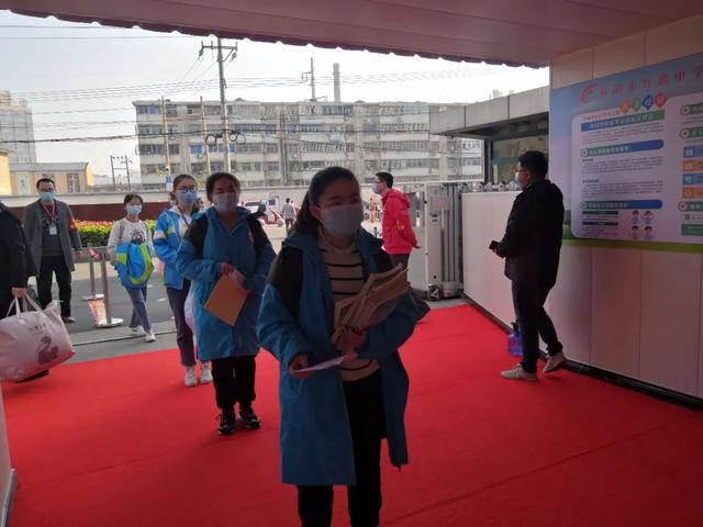 今天，开学！阜阳高三学子率先复课